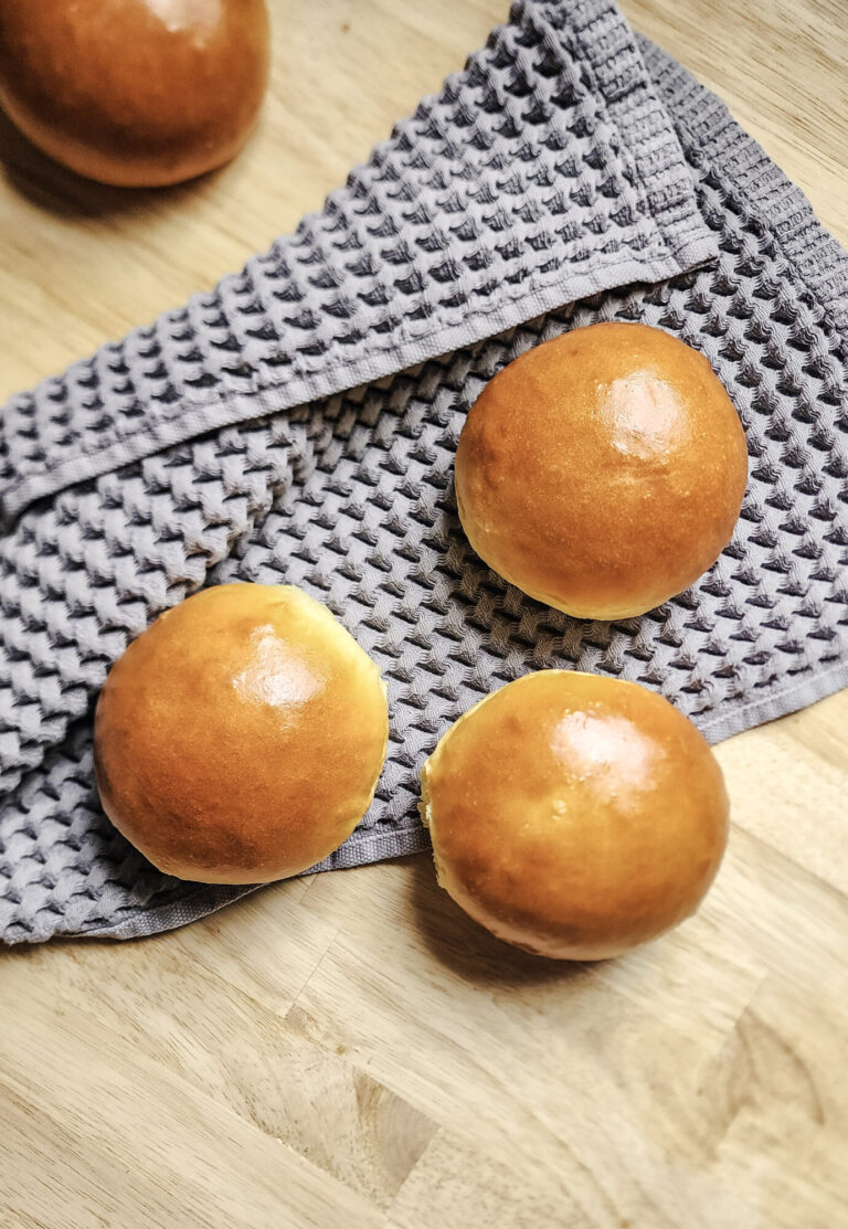 Fluffy Brioche Buns