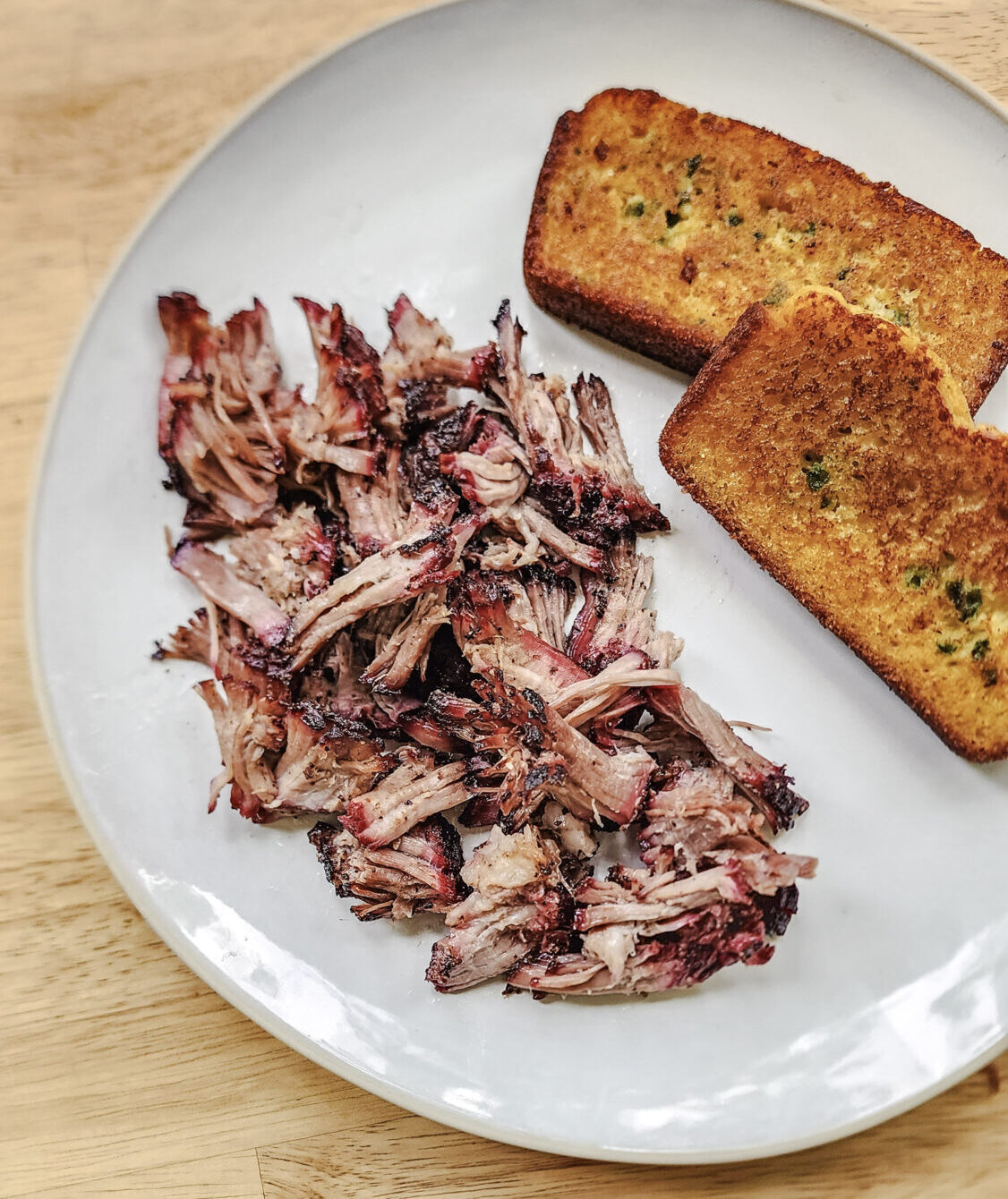 Pulled Beef and Honey Jalapeno Cornbread