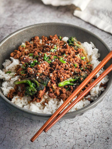 Korean Ground Beef and Broccoli Bowls