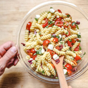 Caprese Pasta Salad with Olives