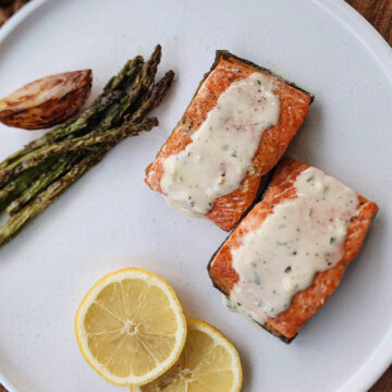 Seared Salmon and Garlic Cream Sauce