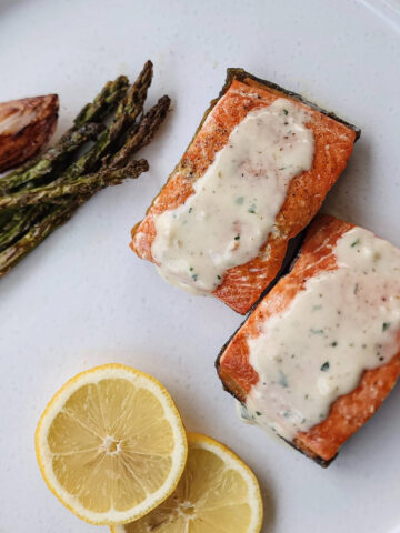 Seared Salmon and Garlic Cream Sauce