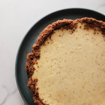 Vanilla Ginger Snap Cheesecake