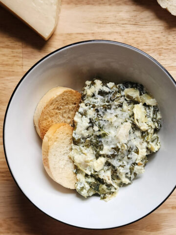 Easy Spinach Artichoke Dip